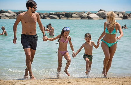 appartamenti sul mare marche